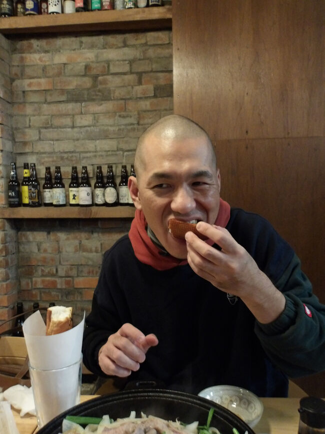 所々に切り込みが入っているので、こんな感じで食べられます。