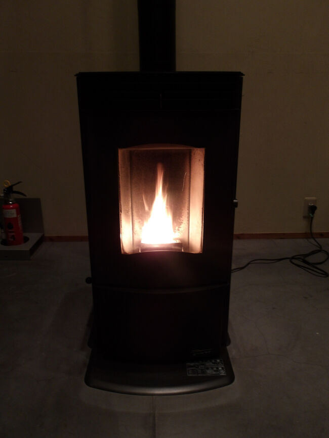 結構な感じで建物全体が温まります(^_-)-☆。