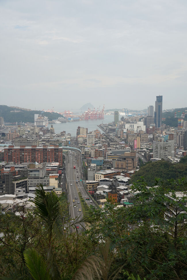 観景台到着かな。えぇ眺めですなぁ。