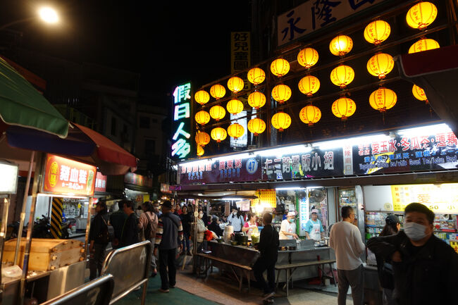 賑わいは…連日賑わってますしね。そんな違いは感じまへんけど。