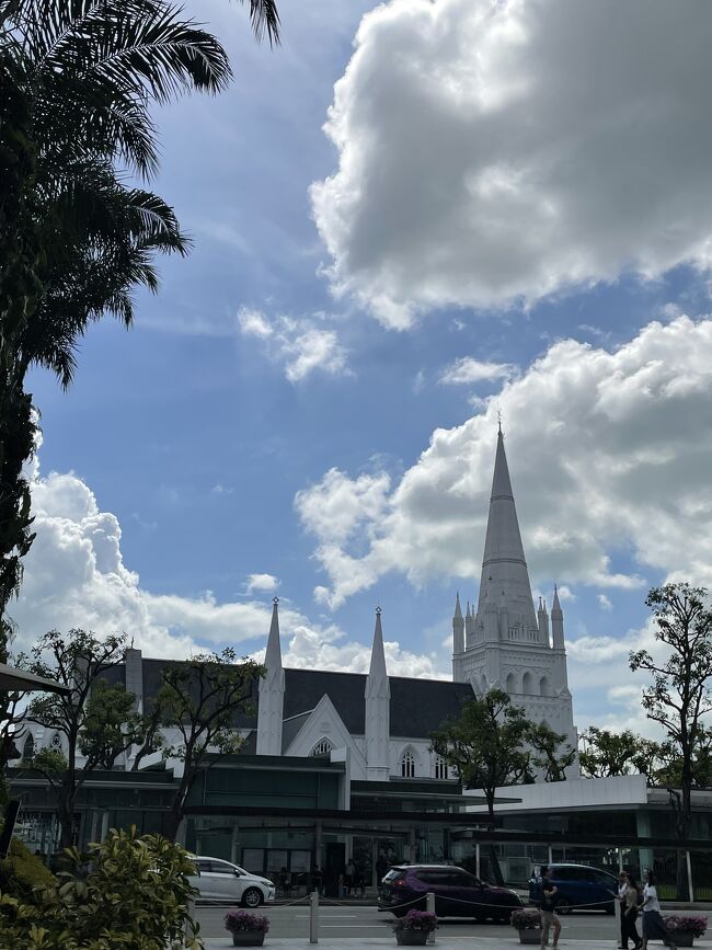 でもちょっと向かいのセント・アンドリューズ大聖堂が気になるわ。<br />