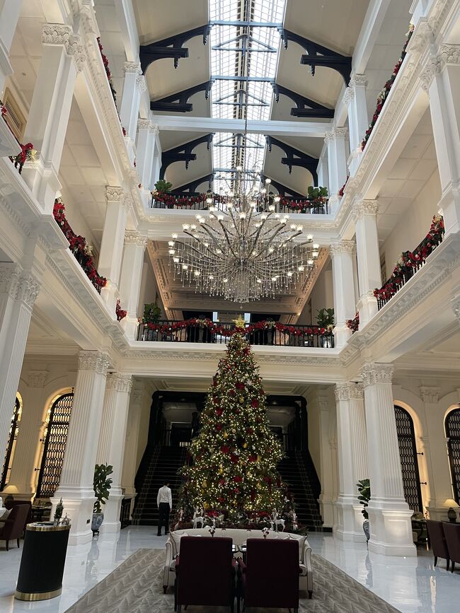 早く帰ろうとするのに、ホテルの中にも入ると言う・・・？？？