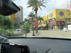 北谷の美浜アメリカンビレッジへ