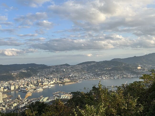 稲佐山から長崎市内を見渡す