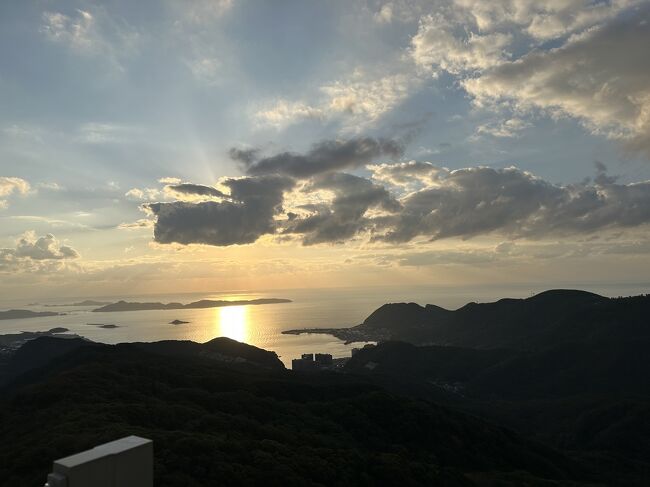 夕陽が沈んでいきます。