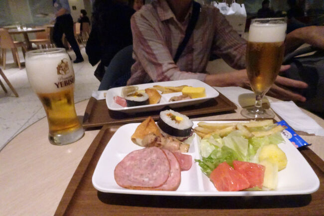 途中ちょっとは食べましたが、遅いですが本日の夕食