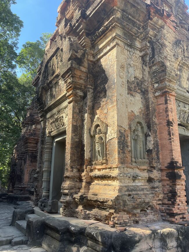 ロリュオス遺跡群です。