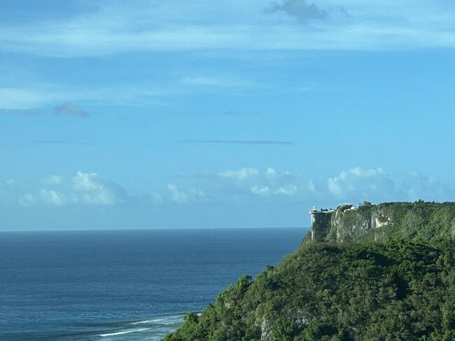 エレベーターホールから恋人岬が見える