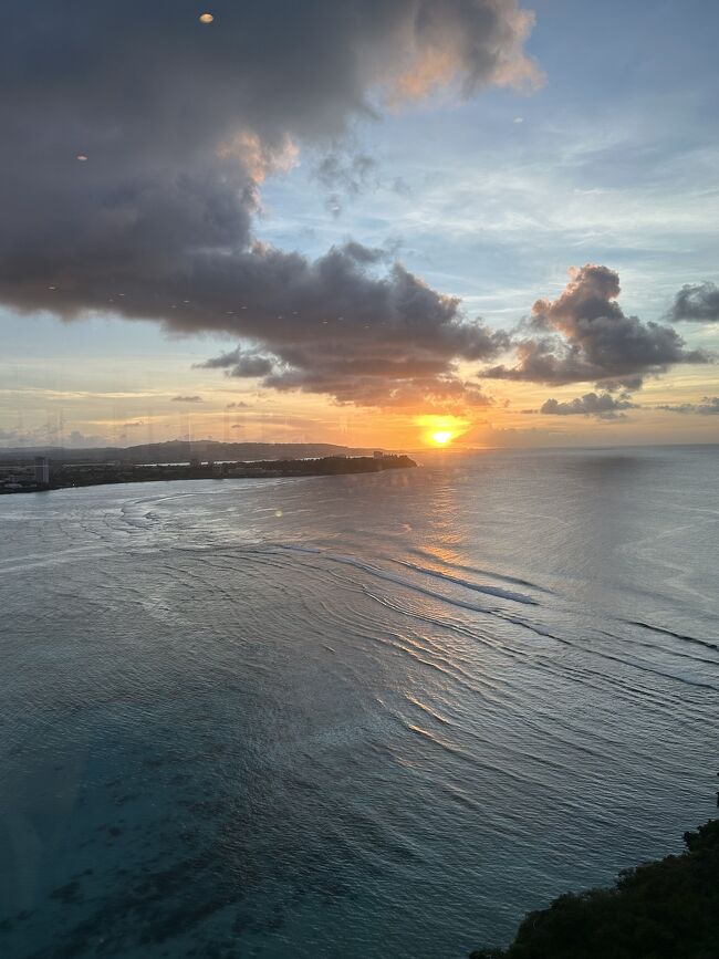 2日目もサンセットと夜のカクテルタイム　噴水ショーで贅沢時間