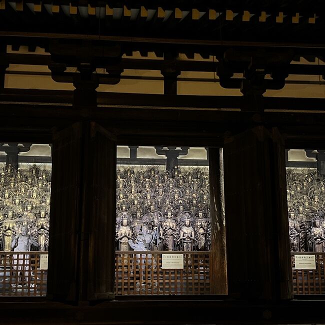 見渡す限り、過密な国宝たち