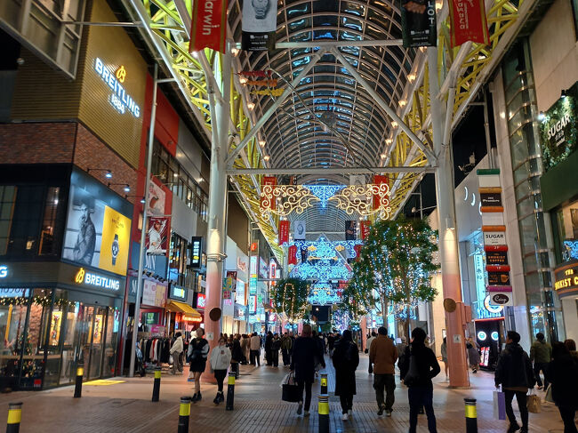 クリスマスの雰囲気が良くできているなぁ～....と一番感じたのはぶらんどーむ一番街かな？。落ち着いた電飾で演出していて良い感じ。