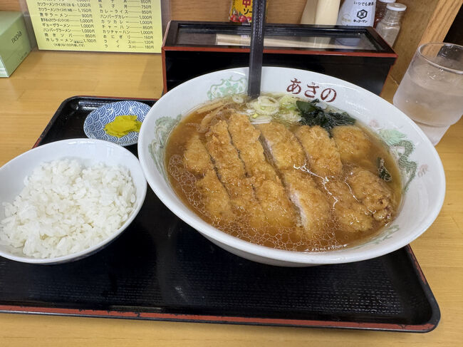大好きなトンカツラーメンで〆です<br />旭川にある焼肉ラーメン屋さんですが、<br />現在焼肉はやっていない感じでした。
