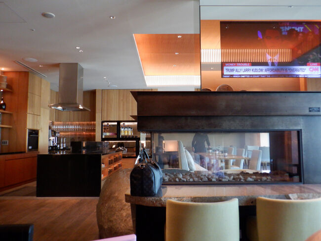 ホテルに戻ってきました<br />エグゼグティブラウンジで休憩をしつつチェックアウトします