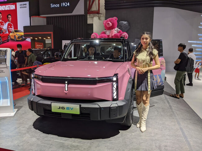 中国メーカーのチェリー（奇瑞）のEV SUV車・J6<br />