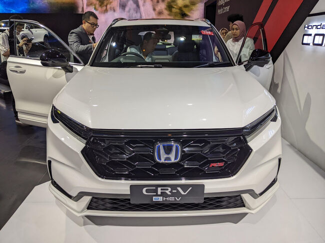 ホンダ・CR-V<br />日本での販売を終了した車ですが2026年に販売が復活するとの事。<br />ちなみにインドネシアでは販売が継続されています。<br />