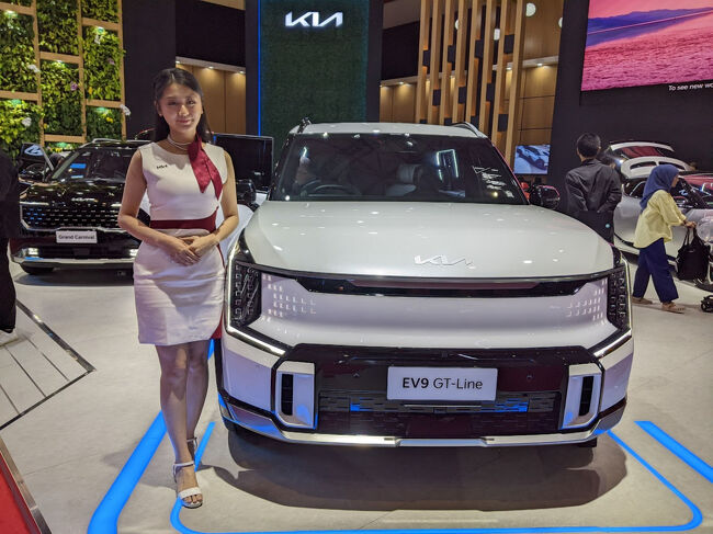 韓国・起亜モーターのEV SUV・EV9<br />