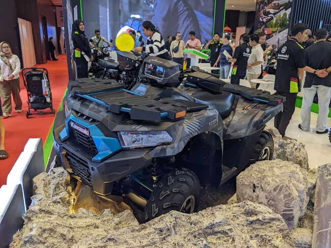 カワサキの4輪バギー<br />