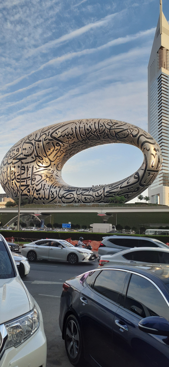 ドバイの未来博物館。２０１９年に訪れた際は工事中でした。