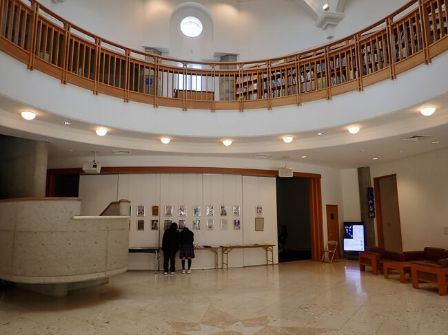 素敵な丸いホールの入り口です。