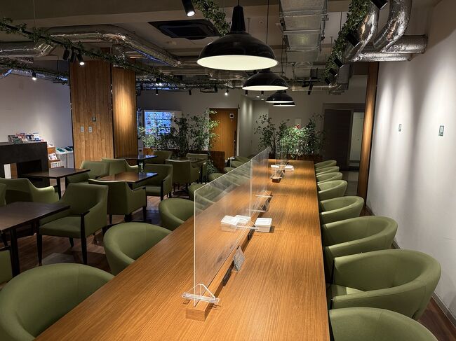 ここが朝食会場のようです。