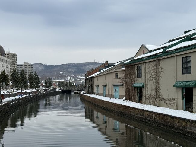 昨年はスノボパンツを福岡から持参してクルーズに乗ったのですが、<br />それでも40分は寒かったです。<br />冬の北海道は油断大敵です。