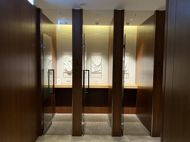 電話用ブースでしょうか。