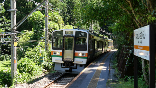 １時間２０分ほど、周辺を歩いて、１０時４分発、上り豊橋行の電車に乗ります。<br />今度の電車は旧国鉄型の電車でした。