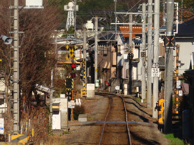 ずいぶん高度を下げてきてます。