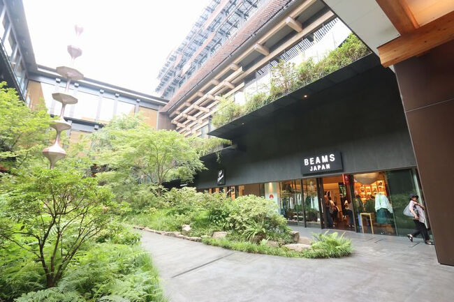 <br />美味しいお蕎麦の後、<br /><br />滅多に行くことのない映画を観に行ってきました。<br /><br /><br />新風館。<br /><br />隈研吾さんの設計だそうです。<br /><br />（本当は京都シネマで上映してほしかった。）