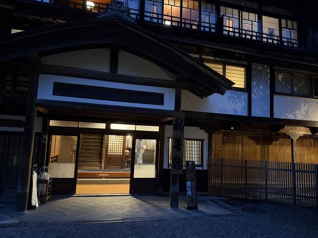 本館入口になります。