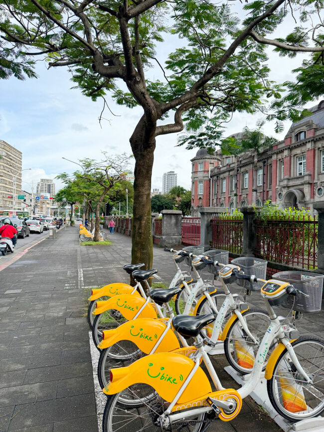 台北のあちこちにレンタサイクルがありました<br /><br />次回は利用してもいいかなー<br />なんて思ったけど<br />アラカンはやめておいたいいかな(^^;<br />