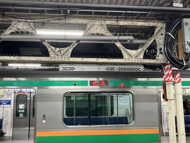 遅延がひびき、18:48着の電車は19:03に小田原に着きました。