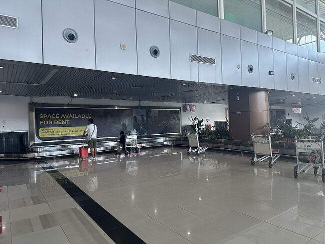 小さい地方空港です。<br />荷物もすぐに出てきました。