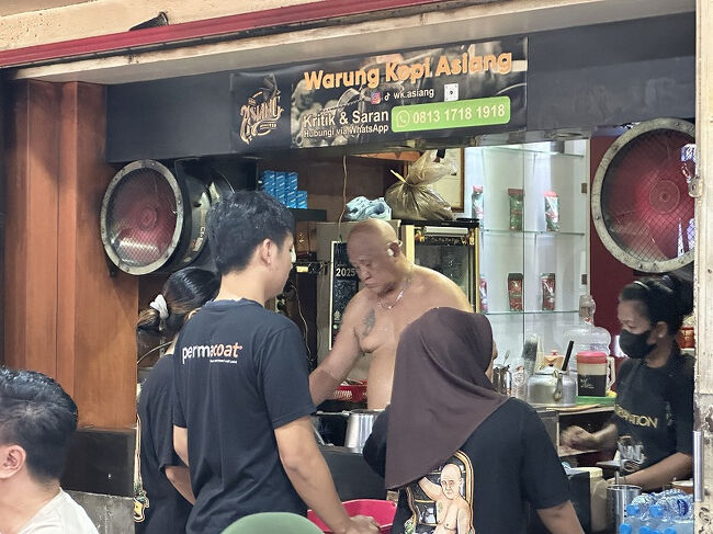 名物？のおじさん。