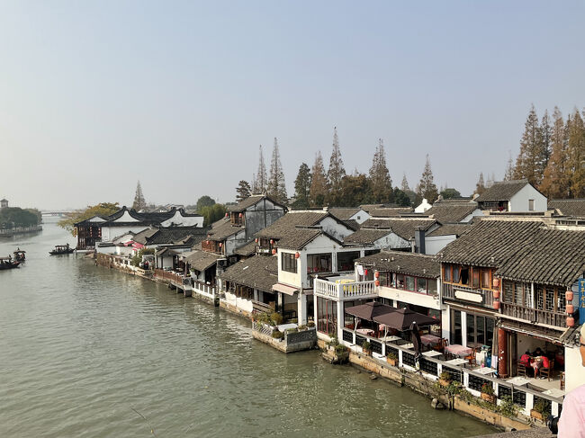 レストランや住居として住んでる様子が垣間見られます