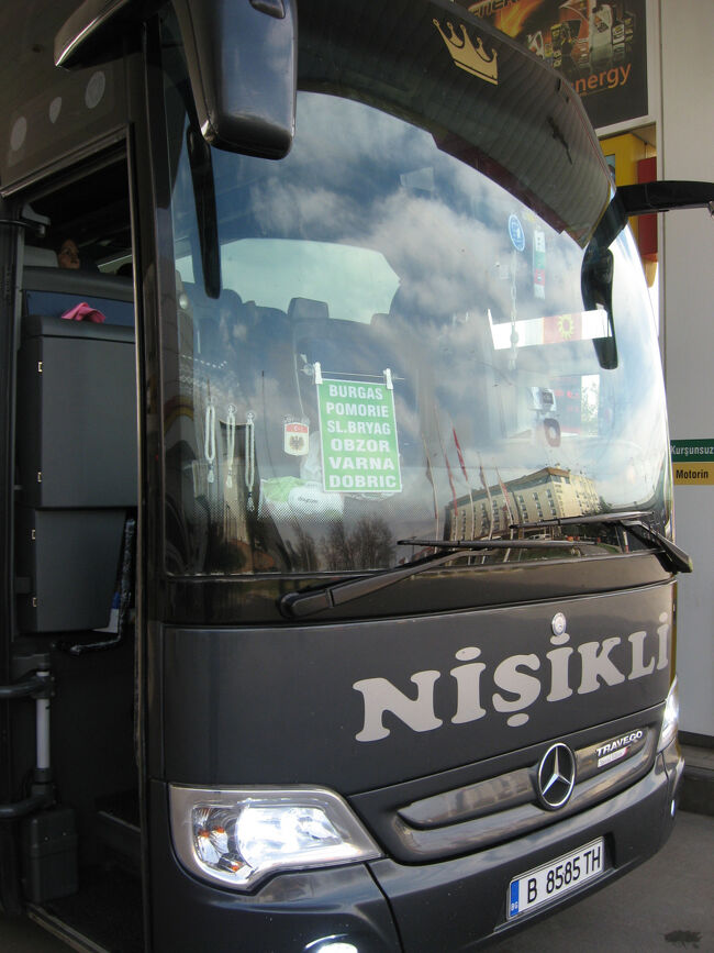 イスタンブールで１泊後にバスでブルガリア・ブルガスへ向かいました。
