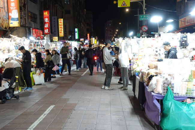 少なくとも、空いてるってことは無いですね。