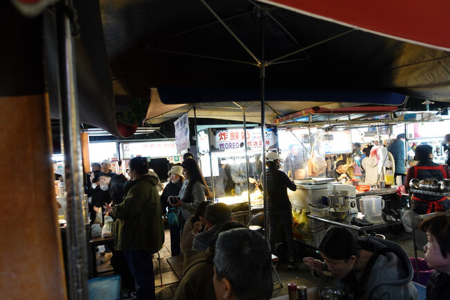 次の次かな？と、前は家族連れってんで、お一人は先に案内いただくみたい。おおきに、すんません。