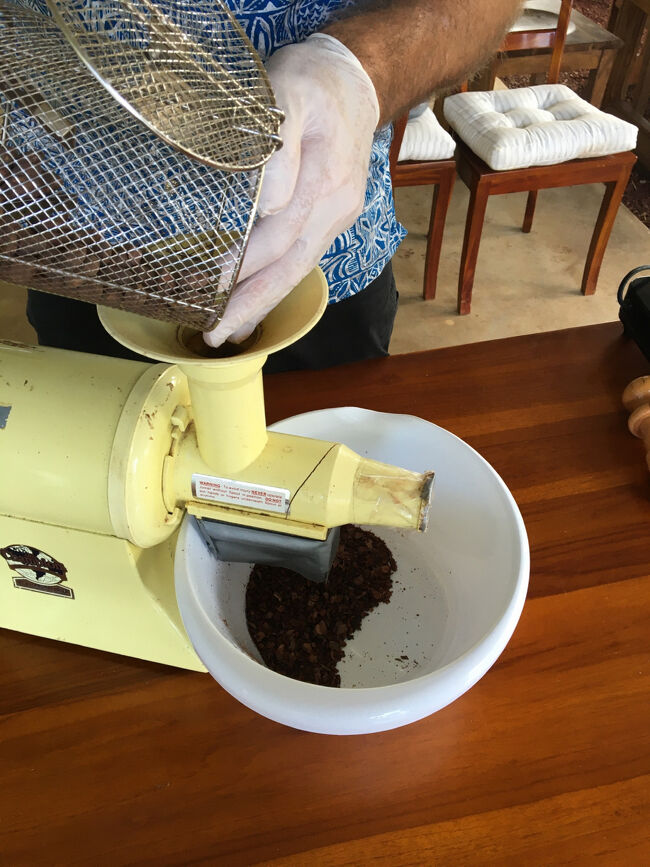 外皮を取ります