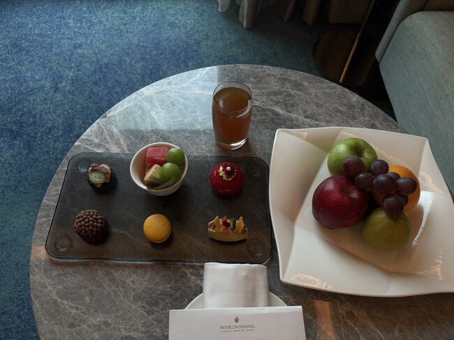 ウェルカムスイーツはこちら。<br />今回も美味しい。<br />（翌早朝、いただきました）