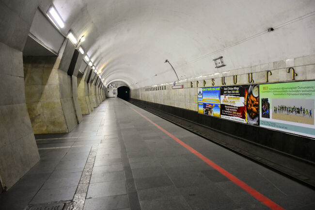 ホームの電車が来るところ