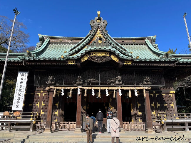 本殿に参拝。<br />平日にもかかわらず、多くの方が参拝されていました。<br /><br />三嶋大社のおみくじに記されたご神言は、今まで幾度か、その後の出来事と重なることがあったので、今回もおみくじを引きました。<br /><br />OTTOは大吉、私は小吉(^^♪。