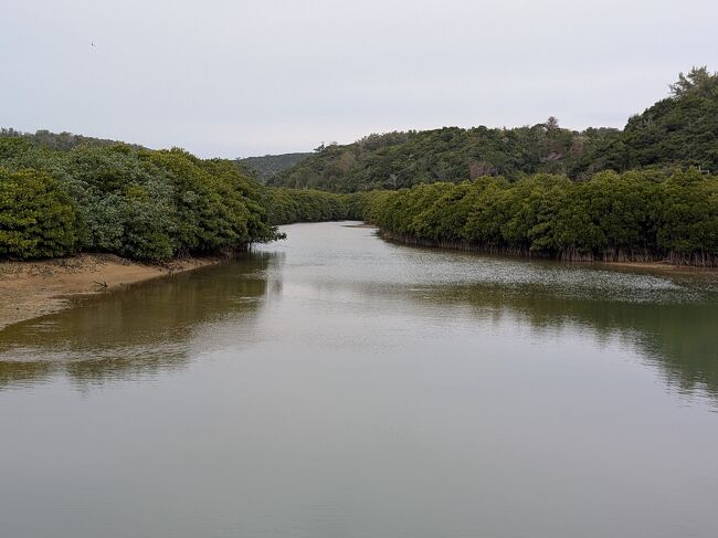カヤックやカヌーのツアーがありますが、入園は無料です。