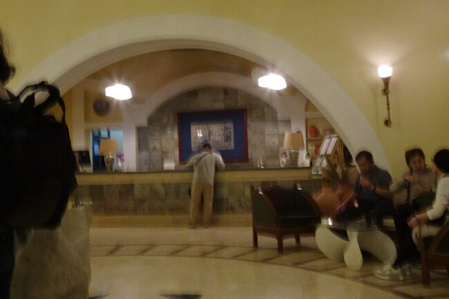 ホテル到着、しばし休憩し<br />ホテルのことは次回紹介予定