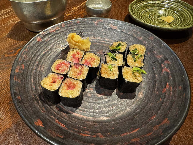 トロたくとわさび巻き。