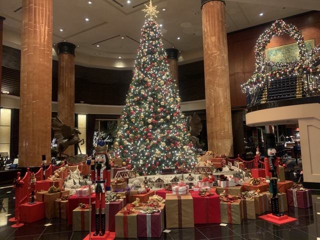 ステキな一夜を。東京＆横浜でクリスマスツリーが美しいホテル10選