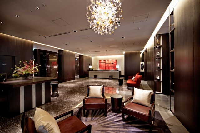 12. ザ ロイヤルパークホテル 京都三条 / 三条河原町