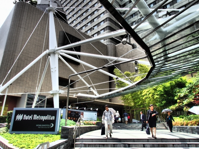 9. ホテルメトロポリタン
