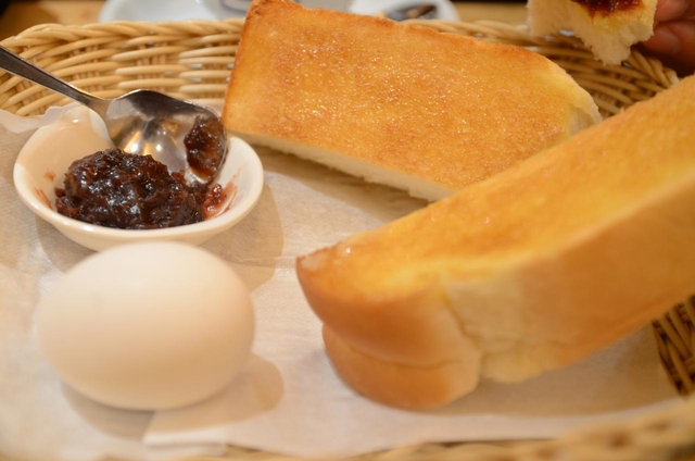 コメダ珈琲店 本店