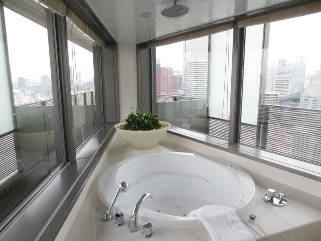 8. アルモニーアンブラッセ大阪